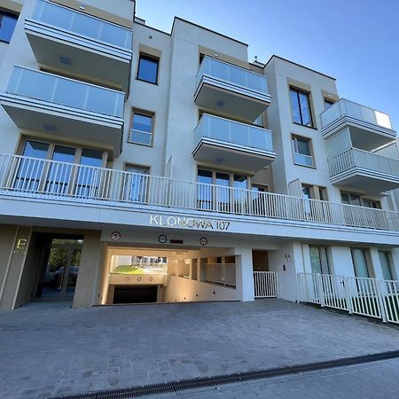 Apartament Nova Klonova Porto Kielce Exterior foto